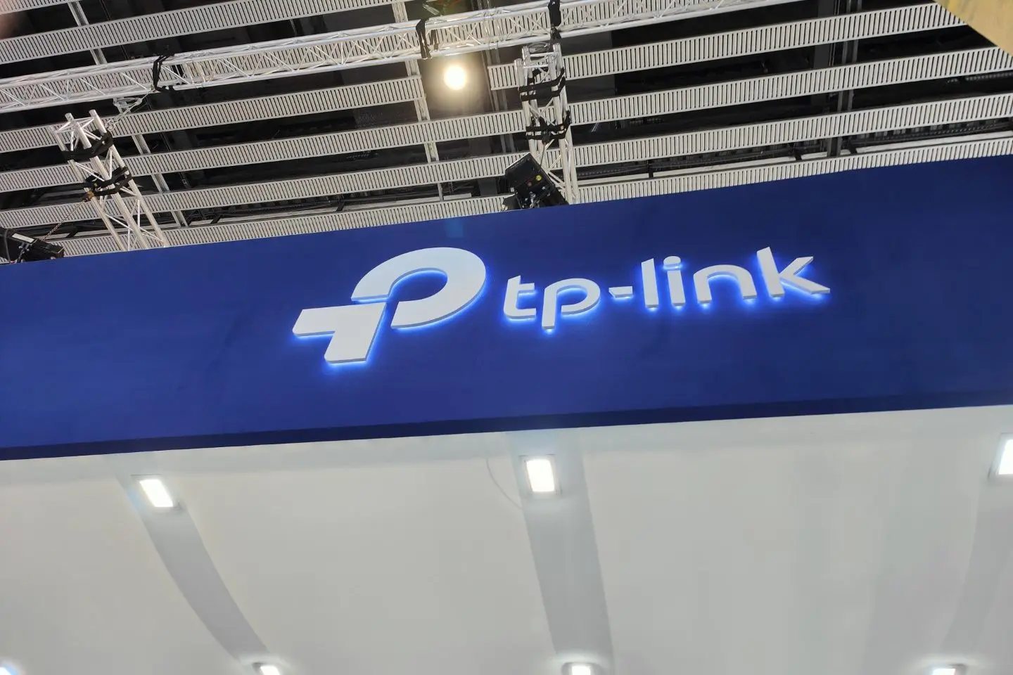 US Considers Security Measures against Chinese Router Manufacturer TP-Link