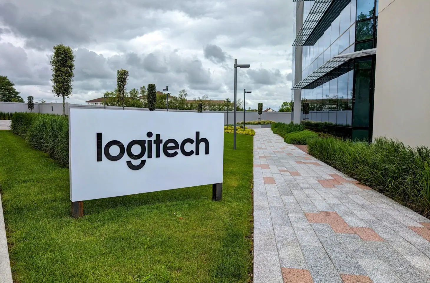 Logitech