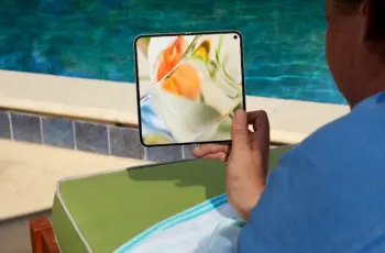 Pixel 9 Pro Fold Lifestyle 4