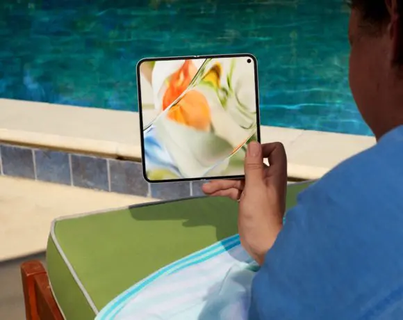 Pixel 9 Pro Fold Lifestyle 4