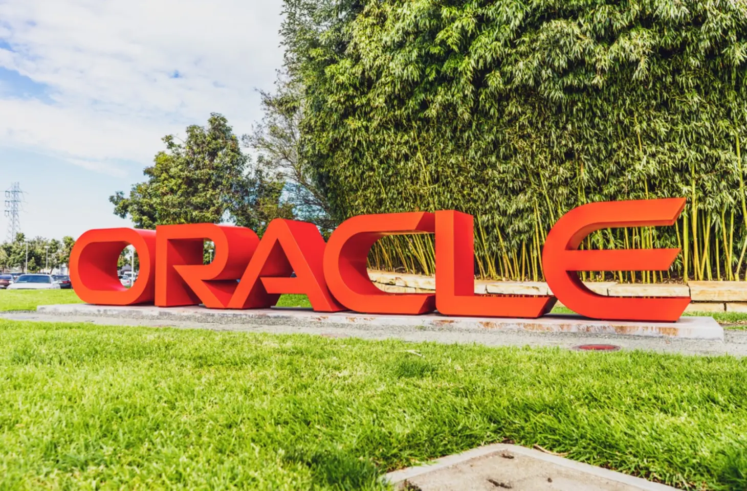 Oracle Linux Enhanced Diagnostics bundles debugging tools