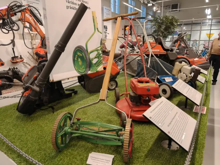 Husqvarna old mower