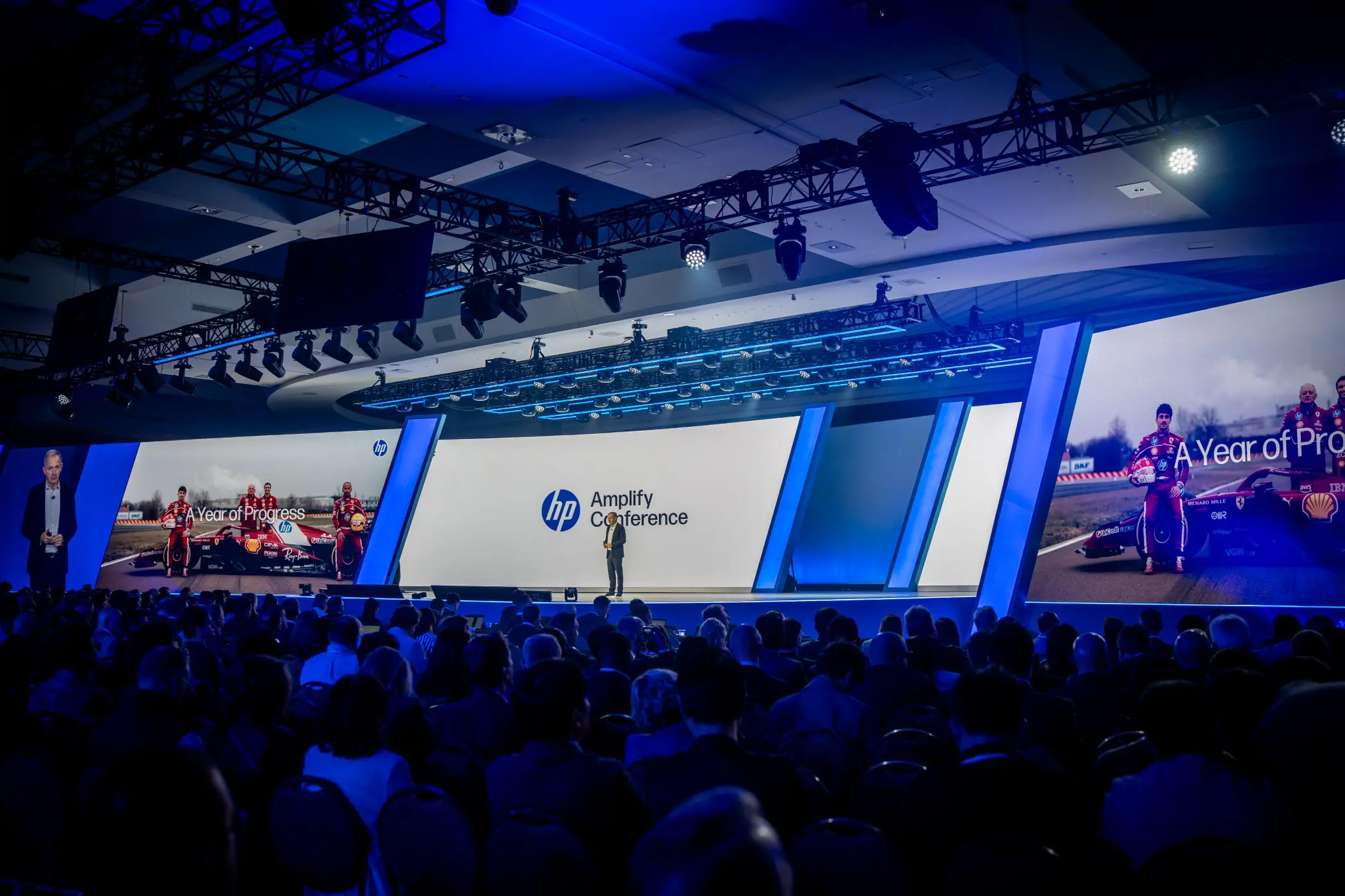HP Amplify 2025 General Session Day 1 (4)