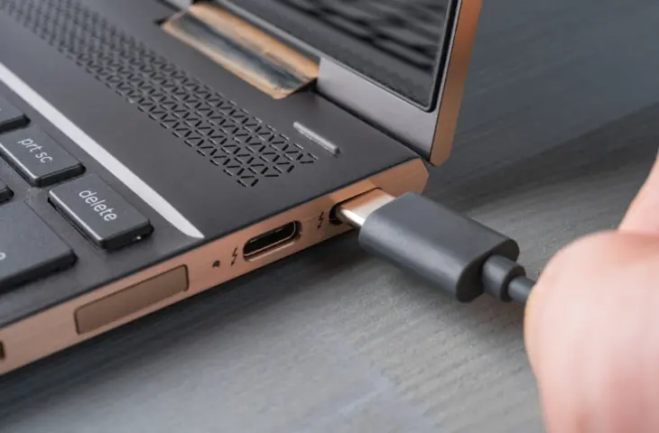 Microsoft Tightens USB-C Rules with Certification Requirements for Windows 11 PCs