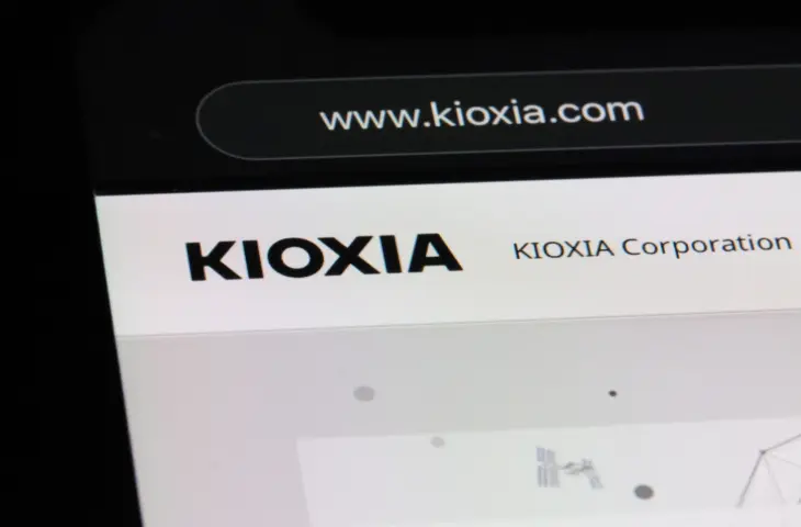 Kioxia Showcases 5 TB Ultra-Fast NAND Memory with HBM Ambitions