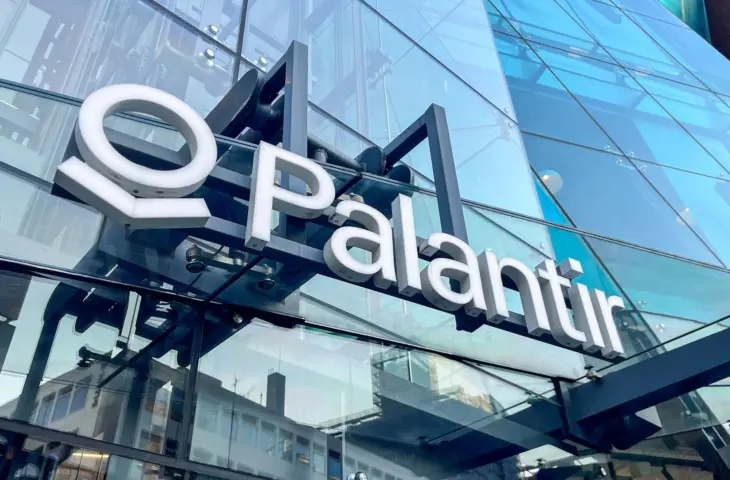 Fujitsu Deepens Collaboration with Controversial ICE and IDF Partner Palantir