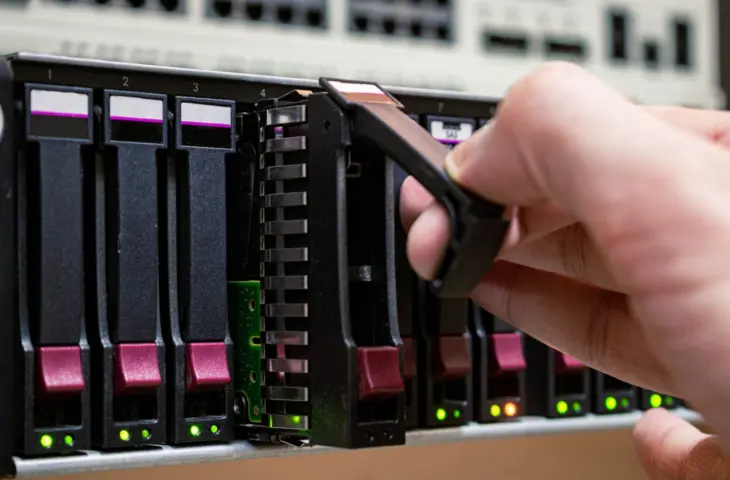 Toshiba Tests Stacking Technology to Cram 40 TB into HDDs