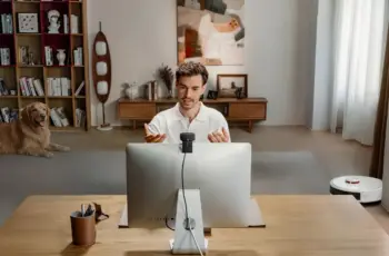 Insta360 Introduces Two 4K AI Webcams for Business Users