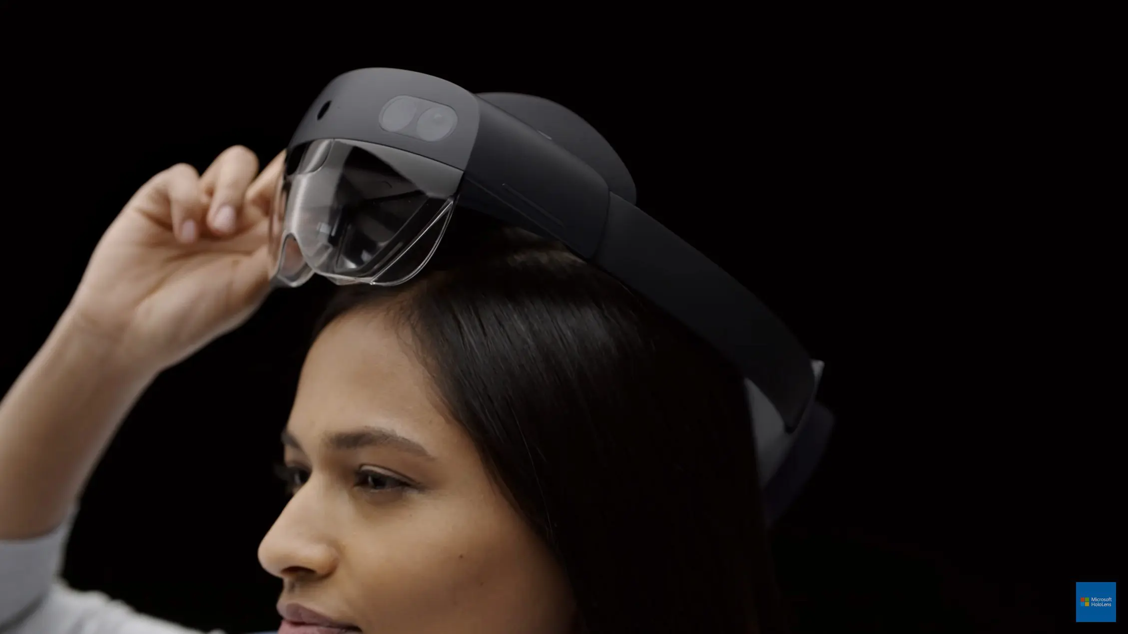 Microsoft HoloLens 2