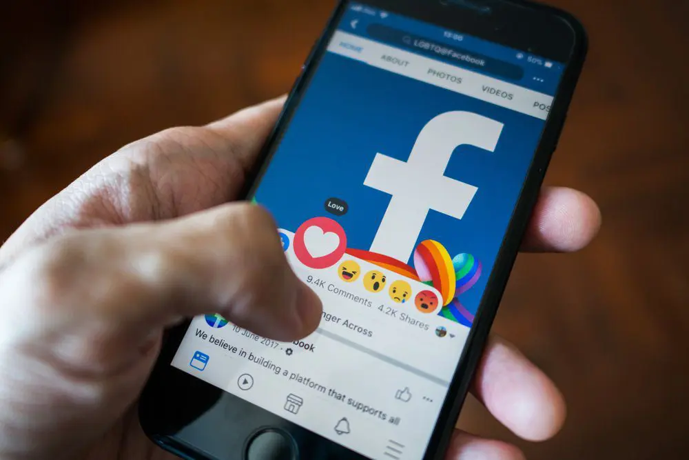 Facebook Gets Passkey Logins on Mobile App