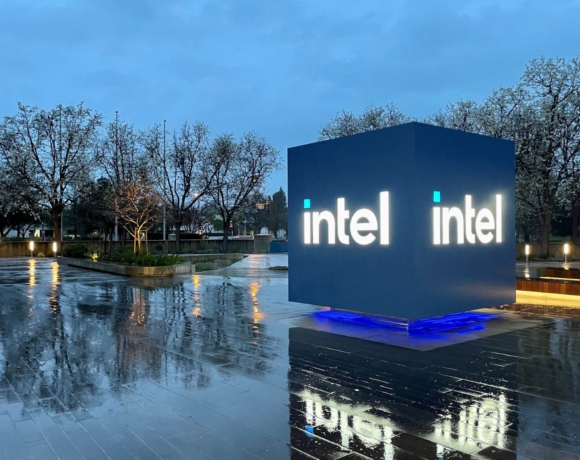 Delays and postponements at Intel: Waiting for Xeon, away with Falcon Shores and $19 billion loss