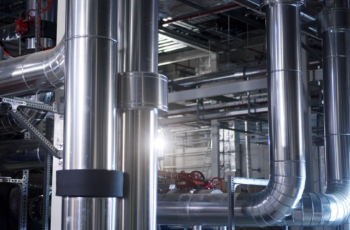 Sea cooling in a closed circuit: the future of data centers?