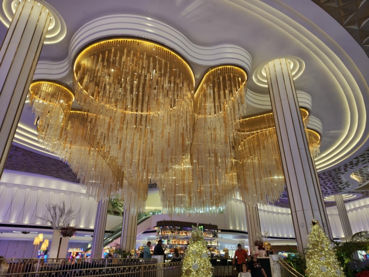 motorola-edge-70-zoom-1